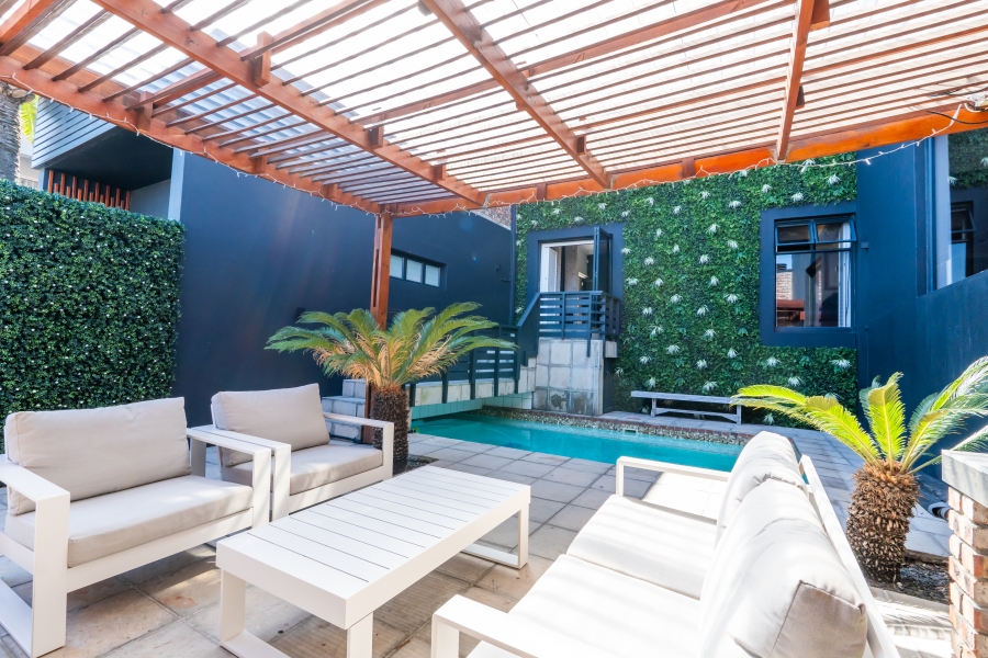 5 Bedroom Property for Sale in Van Riebeeckstrand Western Cape